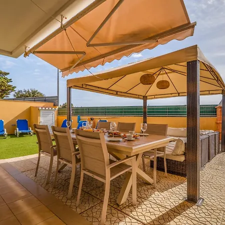 וילה Stunning With Pool *