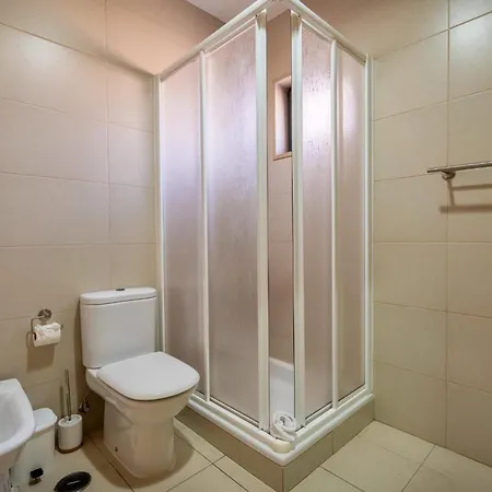 Stunning With Pool Albufeira