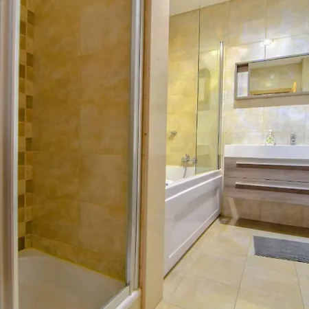 Villa Stunning With Pool Albufeira