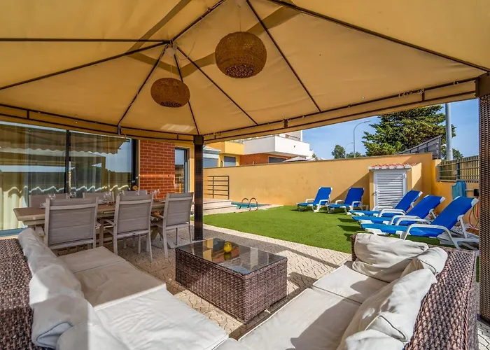 Stunning With Pool Villa Albufeira