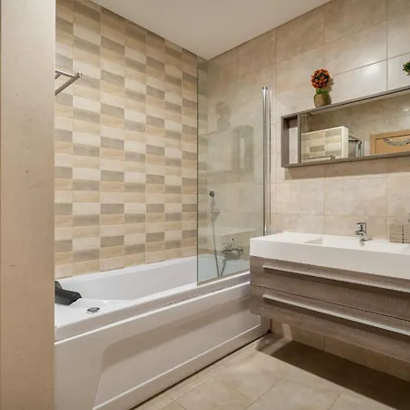 Stunning With Pool Villa