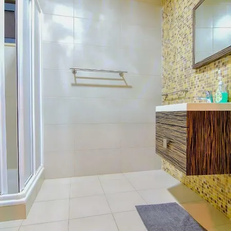 Villa Stunning With Pool